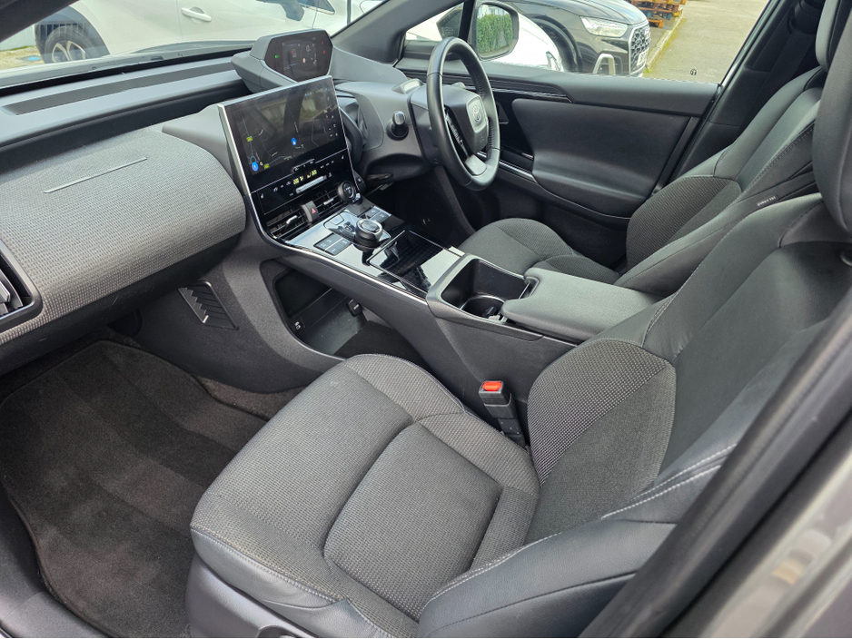 2024 Toyota bZ4X - image 17