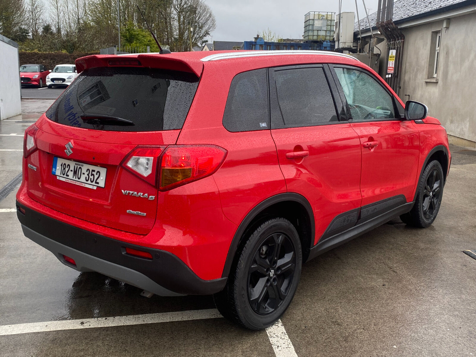 2018 Suzuki Vitara - image 7