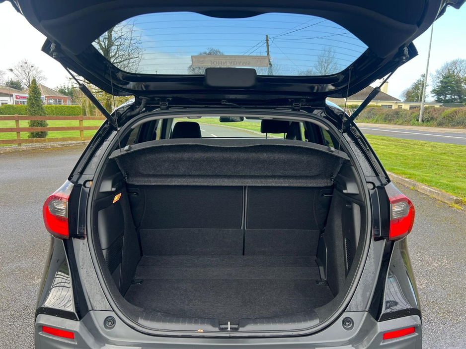 2023 Honda Jazz - image 5