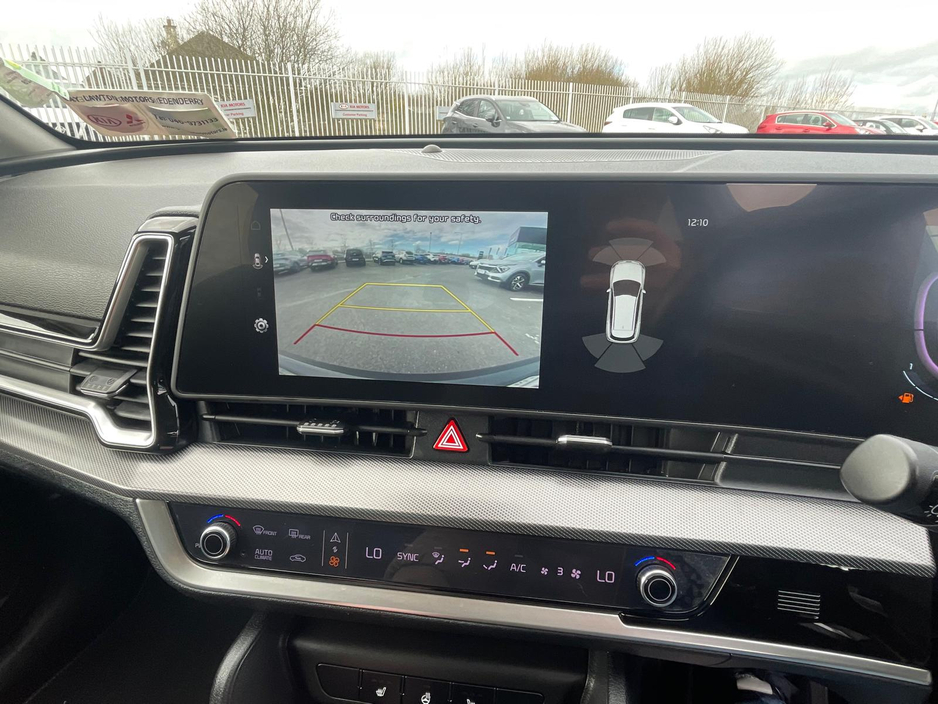 2022 Kia Sportage - image 7