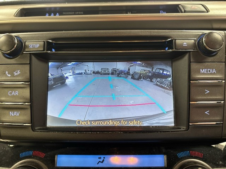 2014 Toyota Rav4 - image 16
