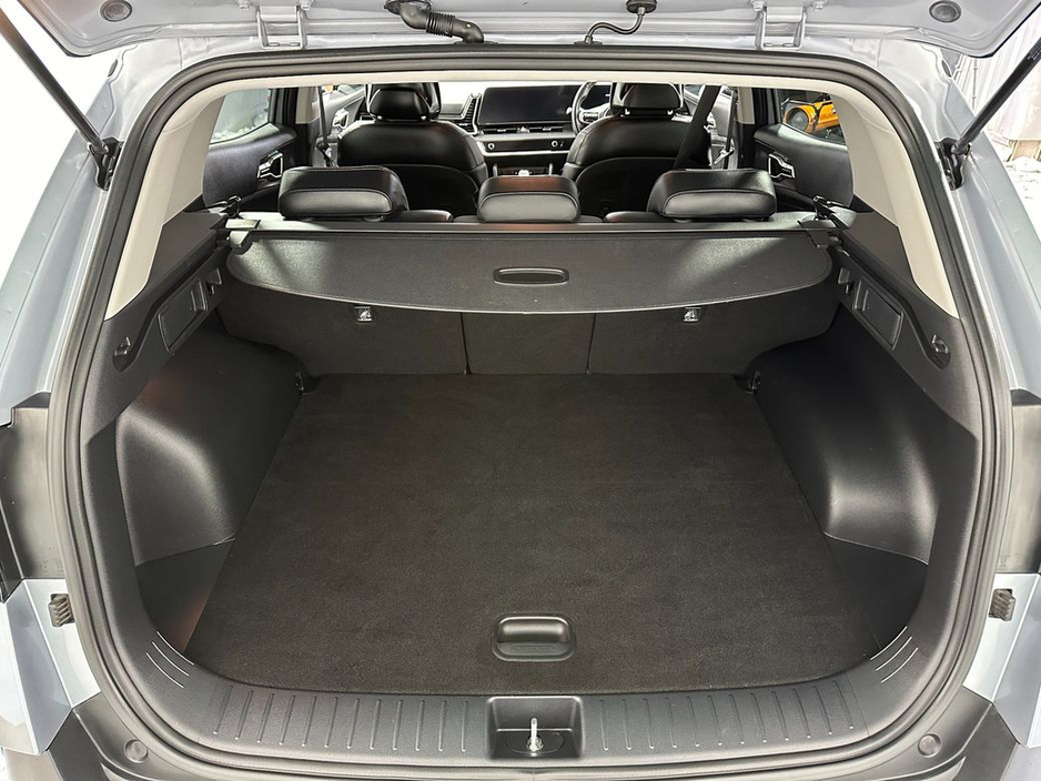 2023 Kia Sportage - image 22