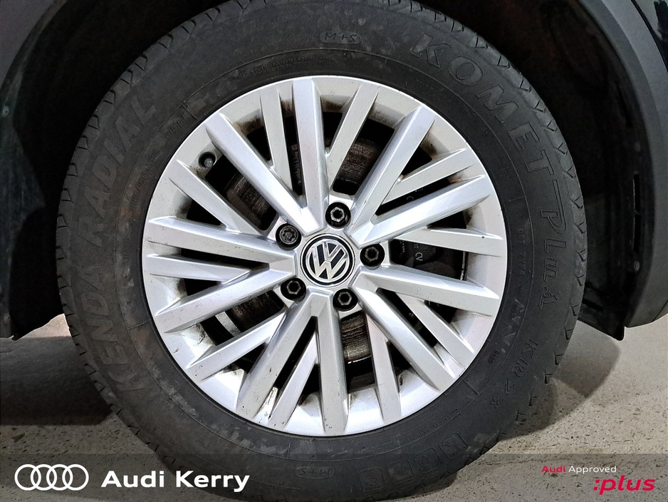 2018 Volkswagen T-Roc - image 9