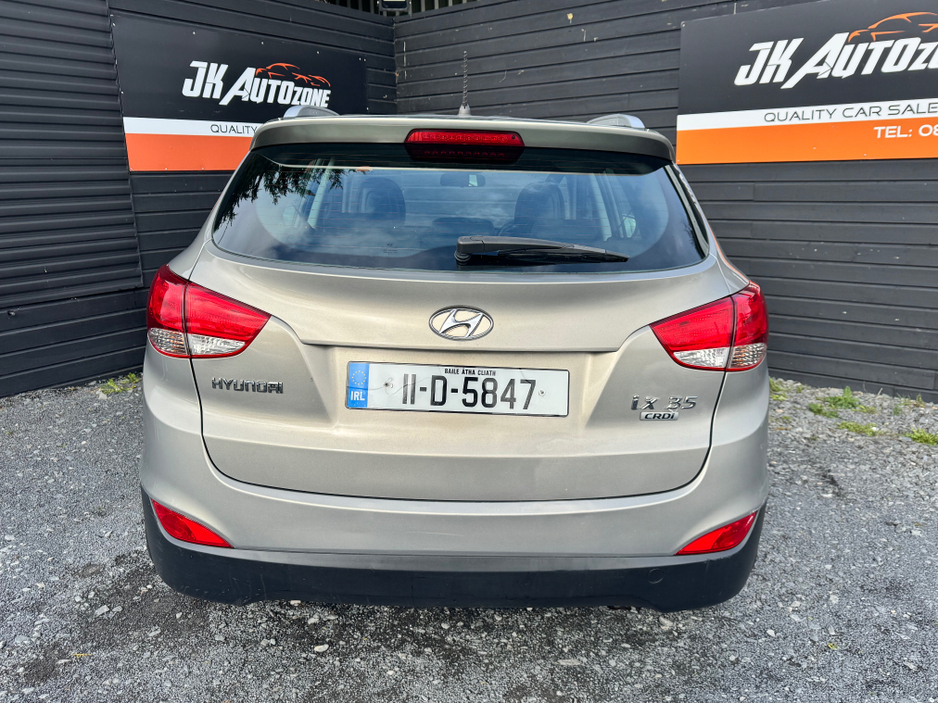 2011 Hyundai ix35 - image 5