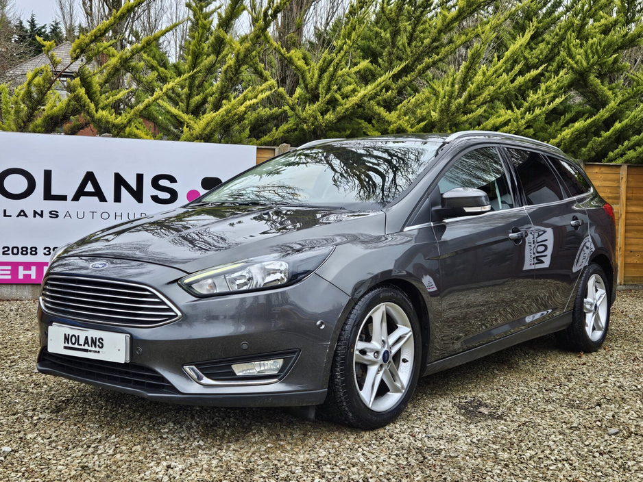 2017 Ford Focus - image 3