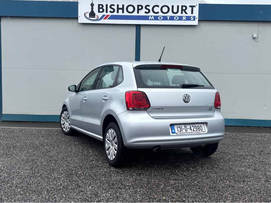 2013 Volkswagen Polo - image 2
