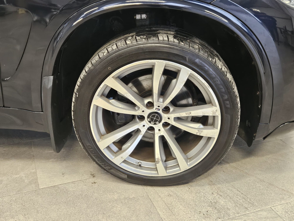 2016 BMW X5 - image 7