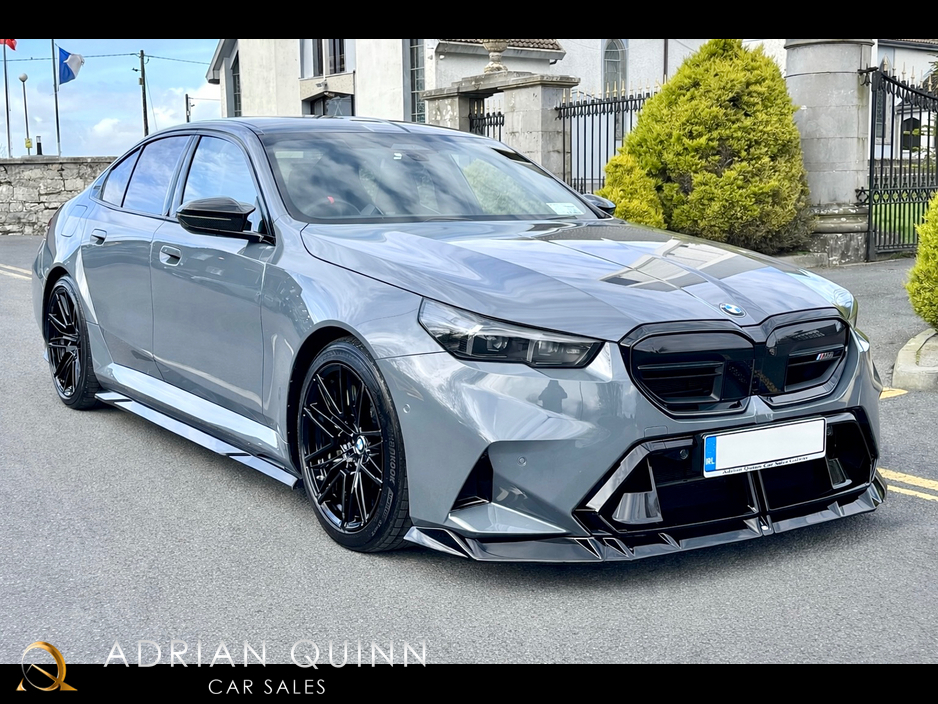 2025 BMW M5 - image 4