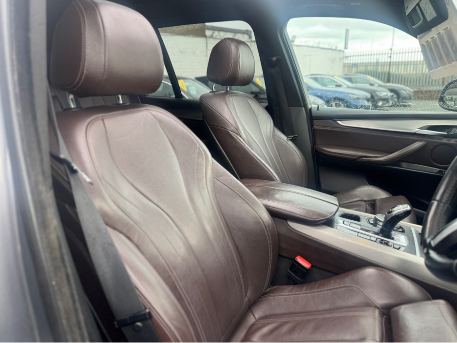 2016 BMW X5 - image 18