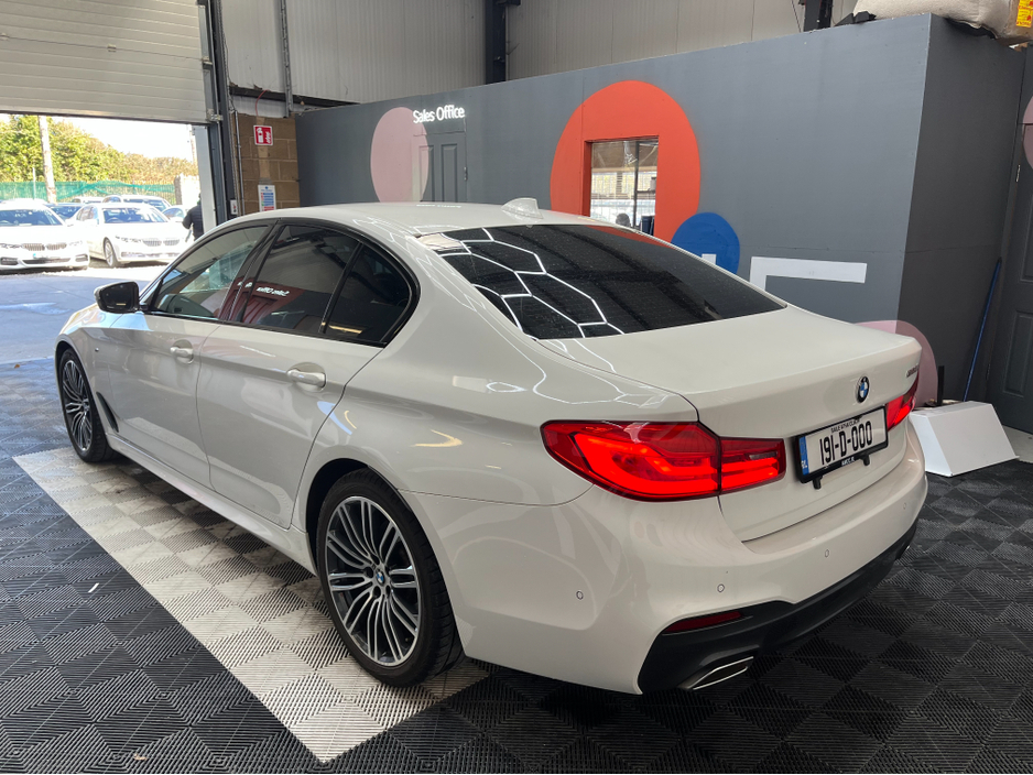2019 BMW 5 Series - image 4