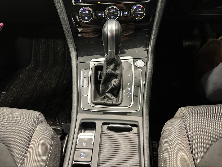 2015 Volkswagen Golf (151) HIGHLINE 1.4TSI DSG LOW KMS VW/AUDI SPECIALISTS WWW.DENISDARCYCARS.IE