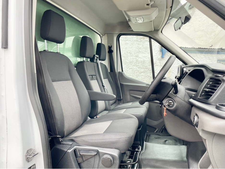 2023 Ford Transit - image 14