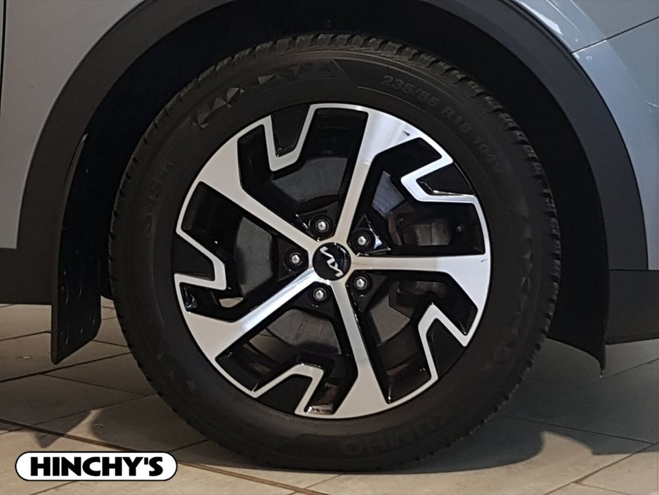 2022 Kia Sportage - image 8