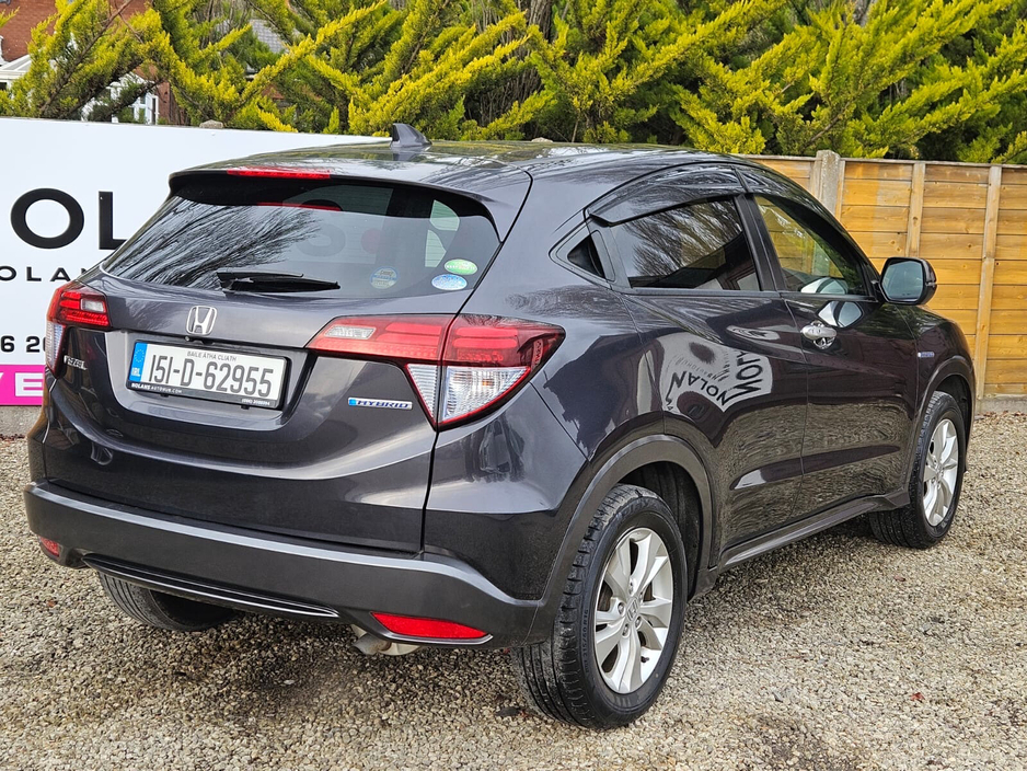 2015 Honda Vezel - image 9