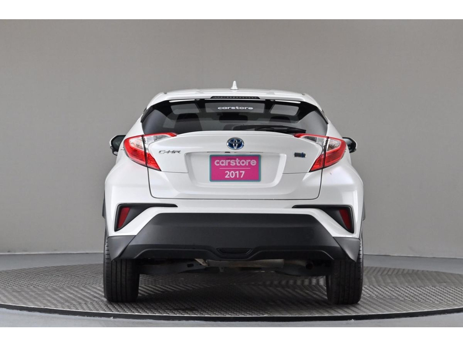2017 Toyota C-HR - image 8