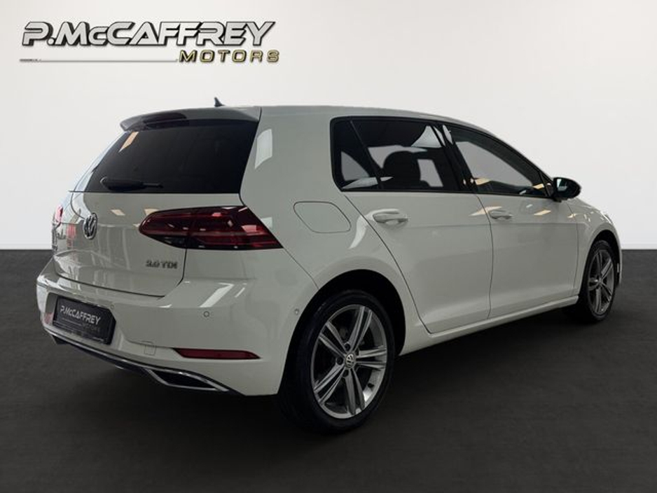 2020 Volkswagen Golf - image 5