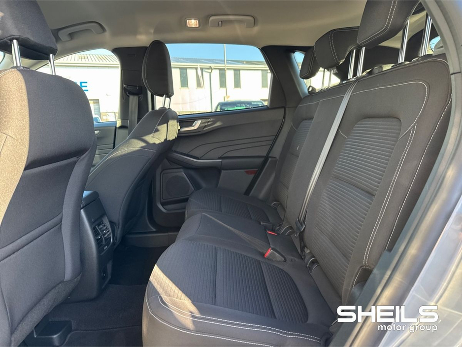 2023 Ford Kuga - image 7