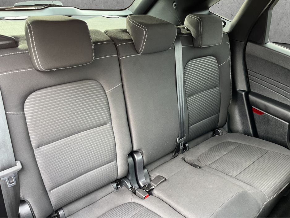 2023 Ford Kuga - image 11