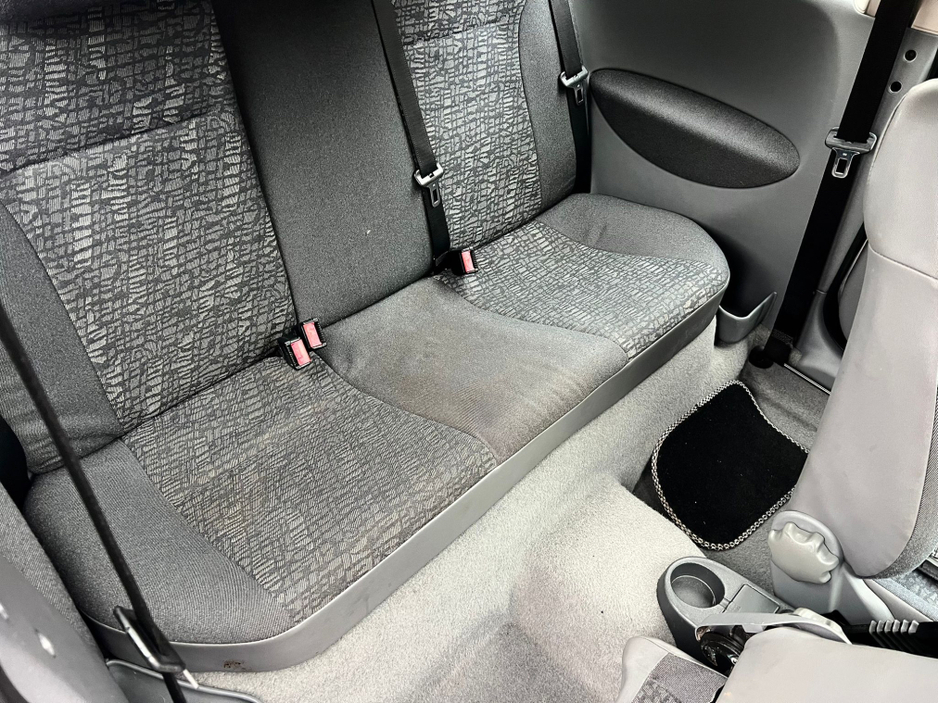 2002 Opel Corsa - image 13