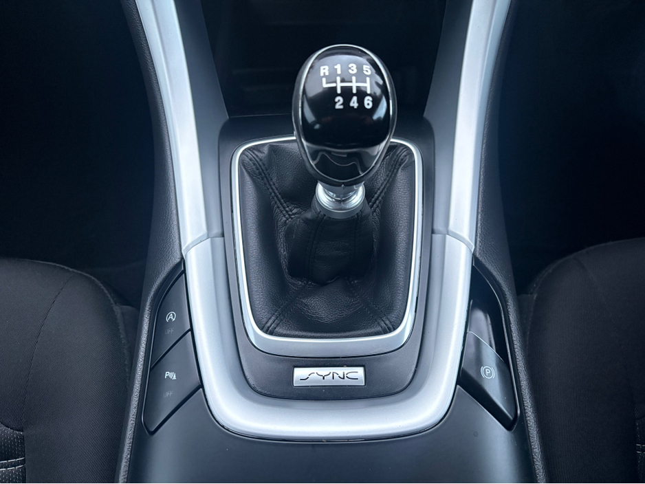 2019 Ford Mondeo ZETEC 2.0 TD 150PS 6SPEED 5DR 4DR