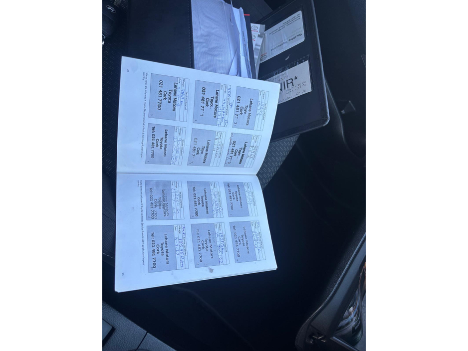 2015 Toyota Corolla - image 6