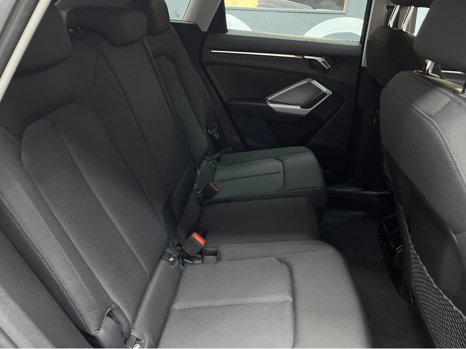 2024 Audi Q3 2024 AUDI Q3 SB 35TDI QUATTRO ADVANCE 2.0 AUTOMATIC / CRUISE CONTROL / 360° PARKING CAMERA / ELECTRIC HEATED SEATS / APPLE CARPLAY