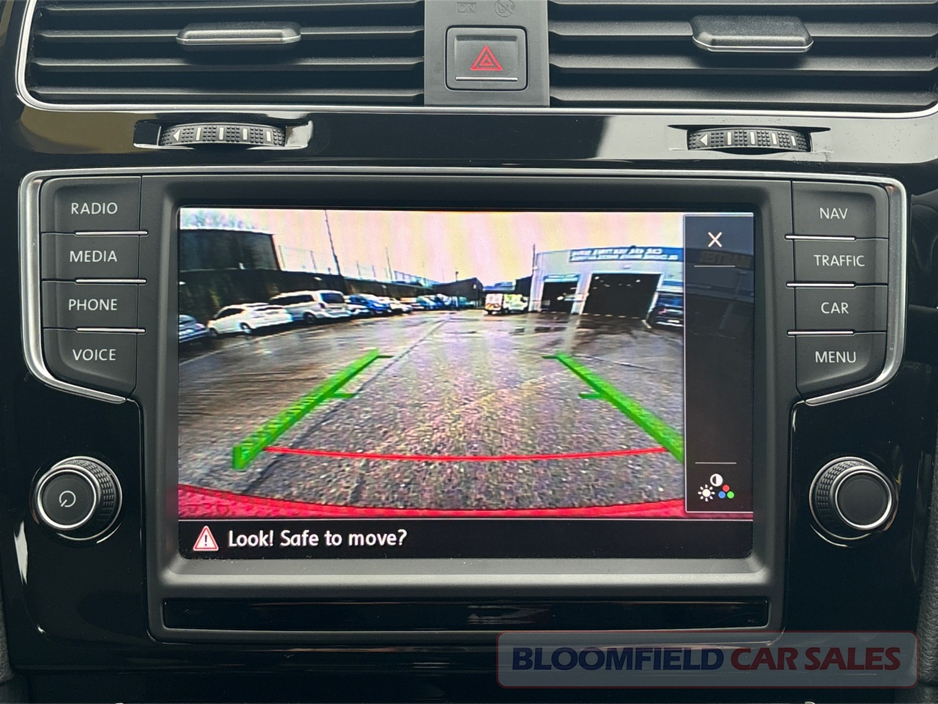 2014 Volkswagen Golf 1.4 HIGHLINE , AUTO // LOW MILEAGE €12,950