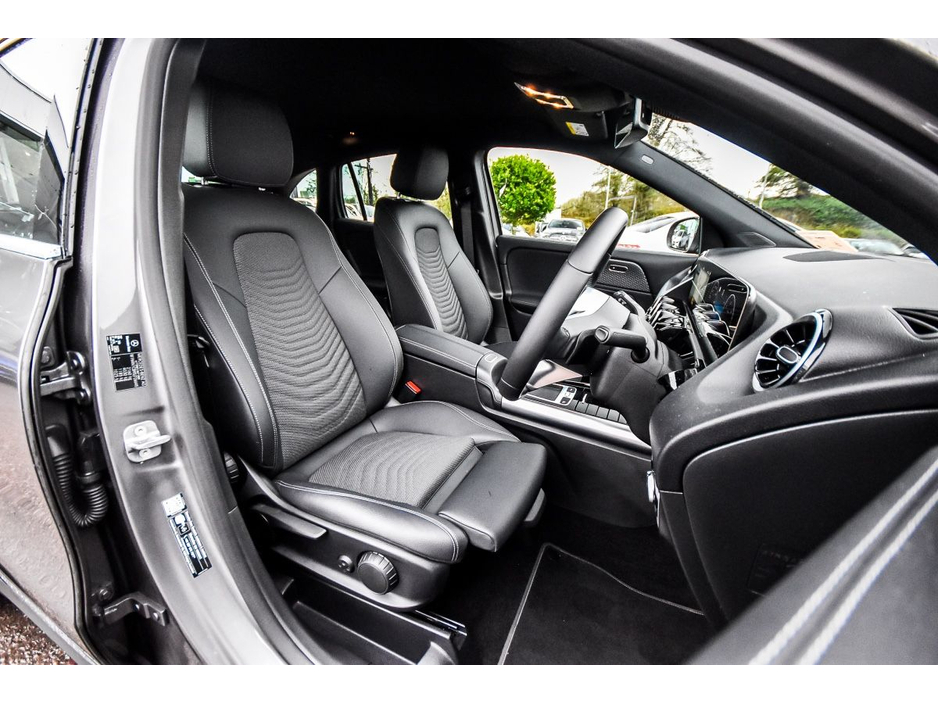 2025 Mercedes-Benz GLA Class 200d Sport Executive Auto €54,850