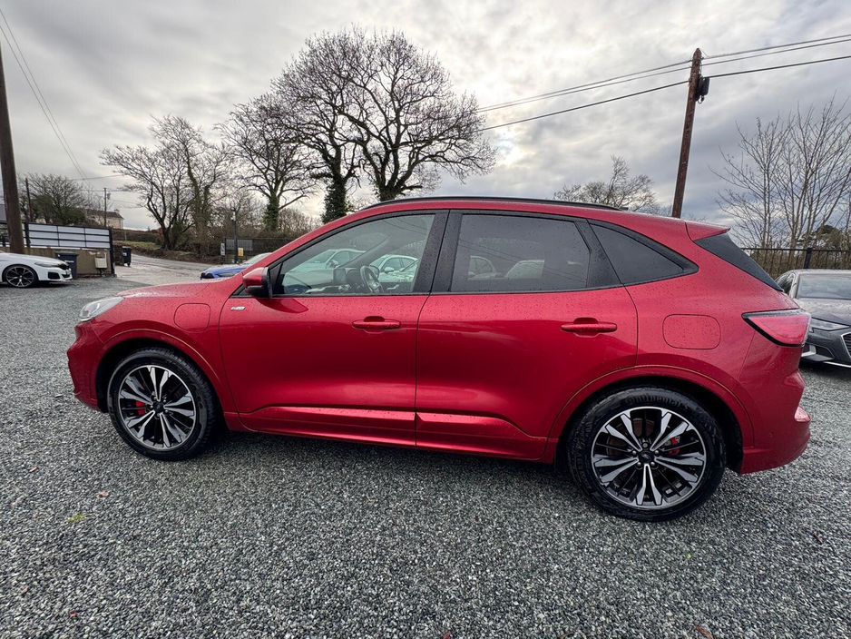 2020 Ford Kuga - image 20