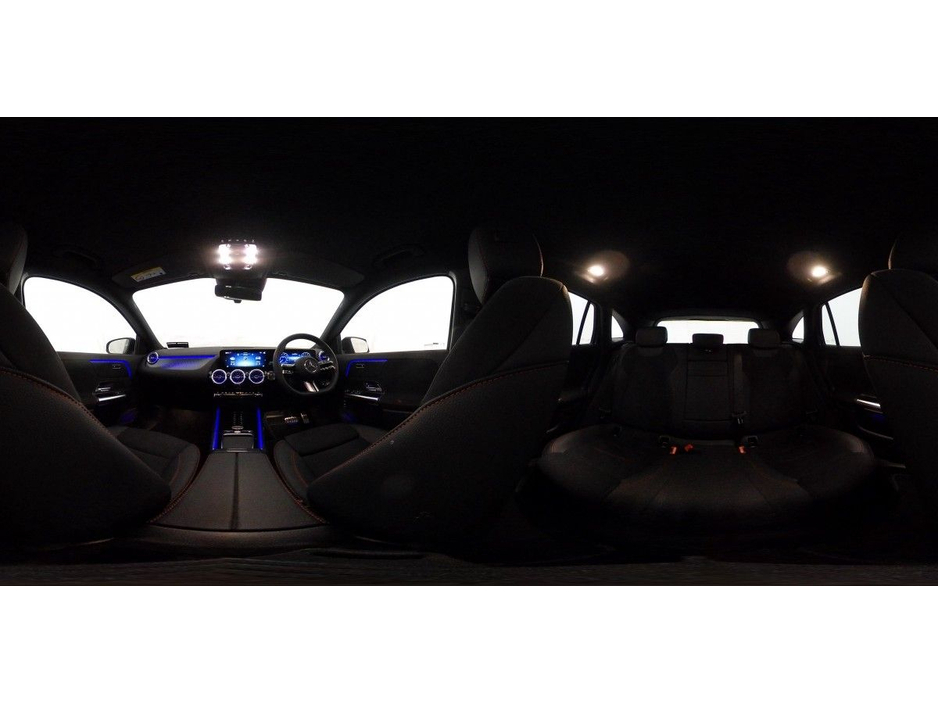 2025 Mercedes-Benz EQA - image 5