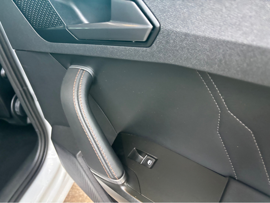 2023 Cupra Leon - image 9