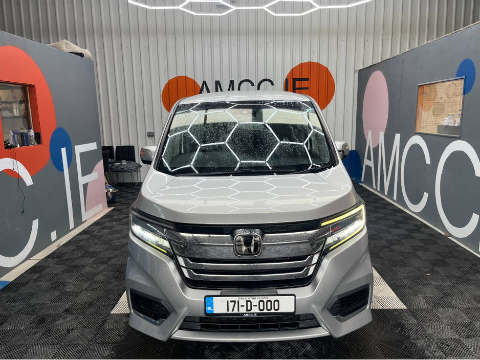 2017 Honda Stepwagon €21950! 2017 HONDA STEPWAGON SPADA HYBRID G SENSING 2.0 AUTOMATIC / CRUISE CONTROL / REVERSE CAMERA / AUTOMATIC DOORS AND MORE €21,950