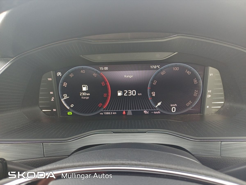 2023 Skoda Superb - image 22