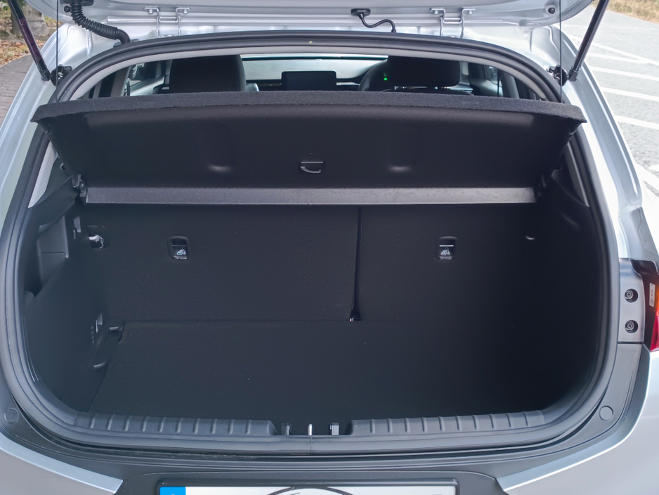 2026 Kia Stonic 1.0 Petrol Turbo, 7 Yrs Warranty, 3 Yrs AA , A/C, Cruise Control, Reversing Camera, Sat Nav, Electric Mirrors, €27,990