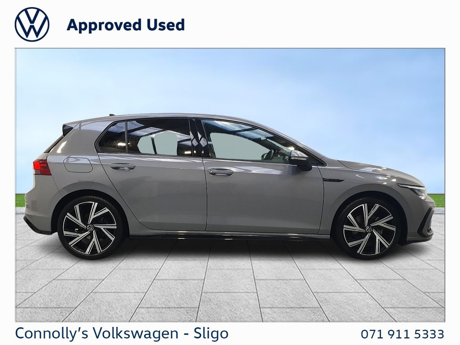 2022 Volkswagen Golf - image 11