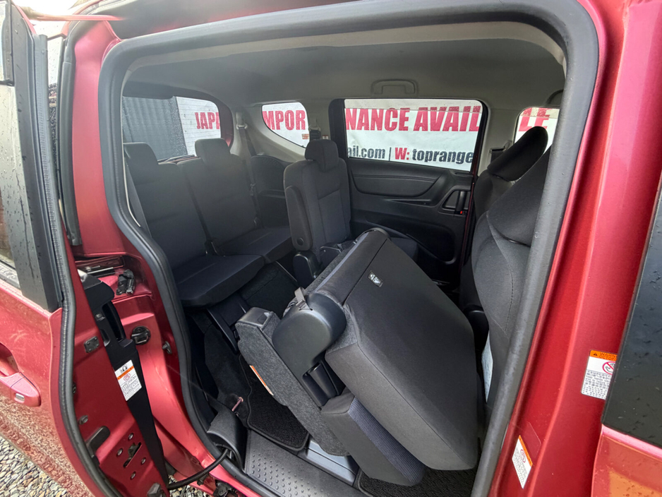 2016 Toyota Sienta  €12,500