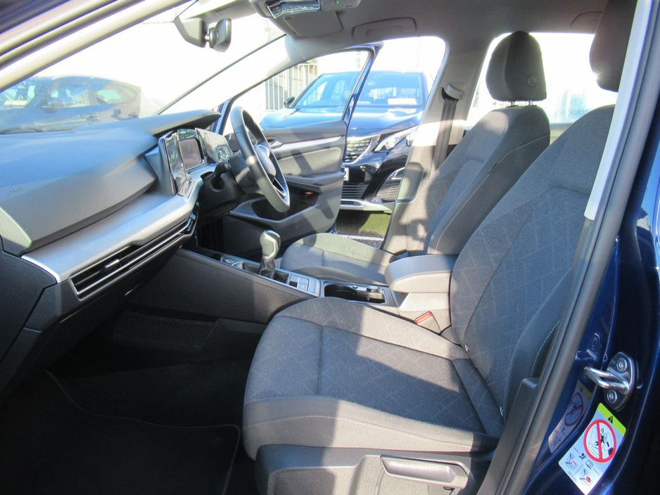 2024 Volkswagen Golf Life 2.0 TDI 115HP 5DR €30,940