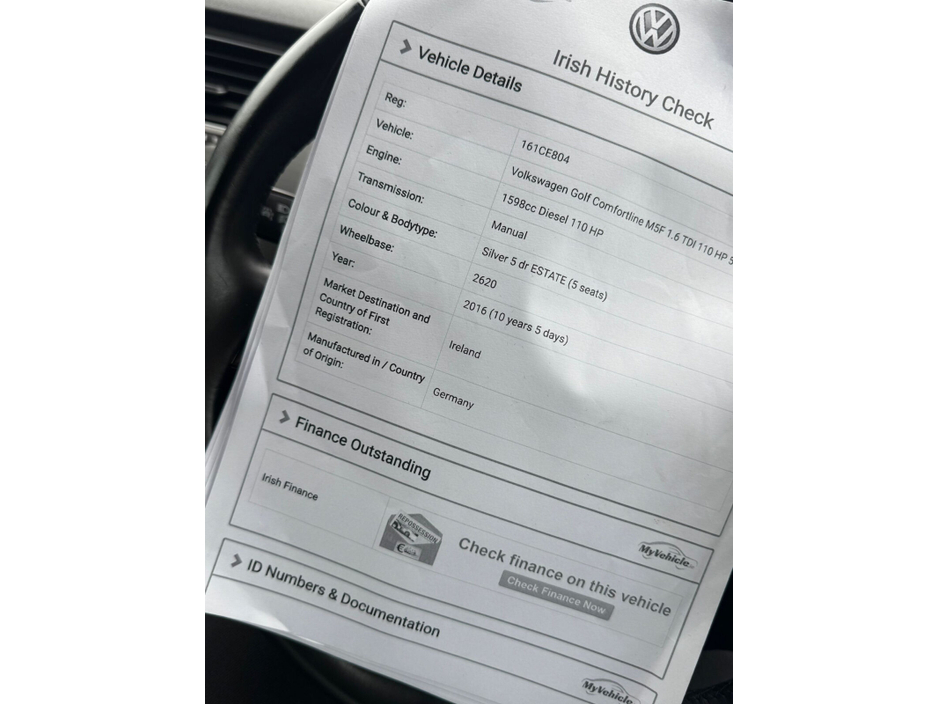 2016 Volkswagen Golf - image 25