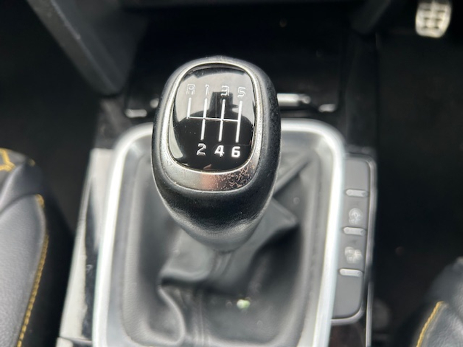 2019 Kia XCeed - image 10