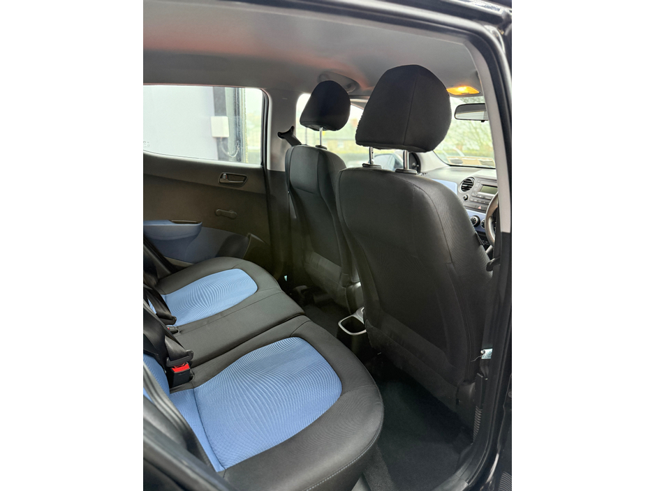 2018 Hyundai i10 - image 11