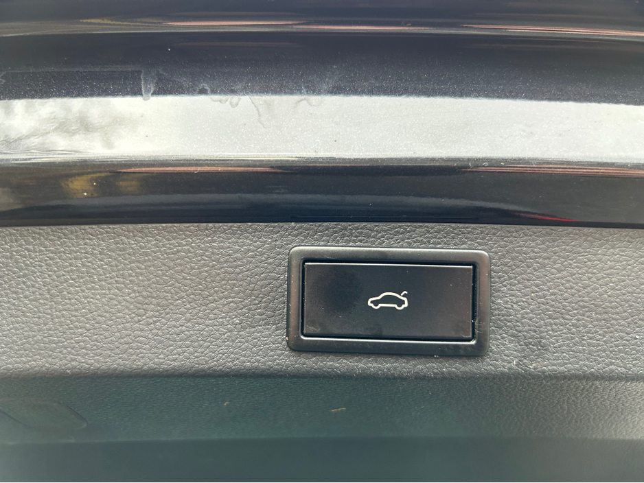 2018 Skoda Karoq - image 7