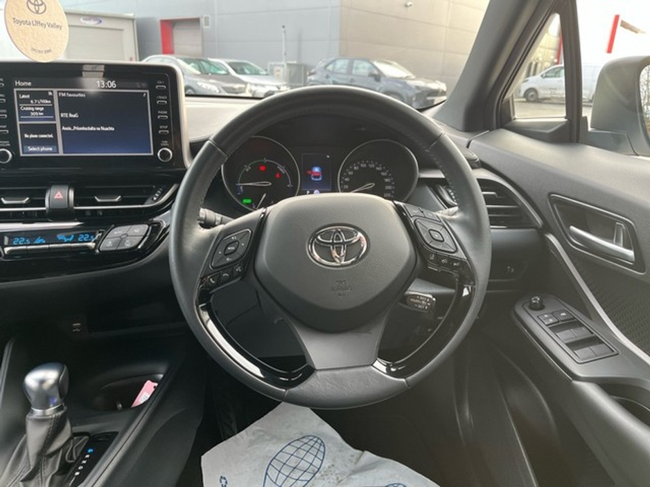 2023 Toyota C-HR HYBRID LUNA 4DR AUTO €28,950