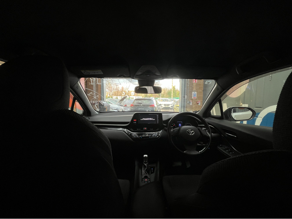 2019 Toyota C-HR €19950 2019 TOYOTA C-HR S LED PACKAGE 1.8 AUTOMATIC / CRUISE CONTROL AND MORE €19,950