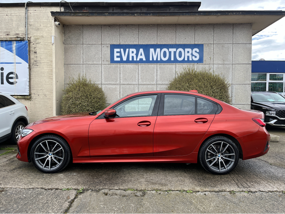 2019 BMW 3 Series - image 6