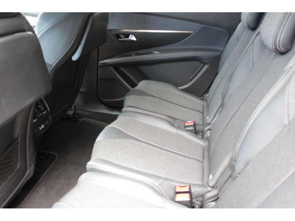 2020 Peugeot 5008 - image 22