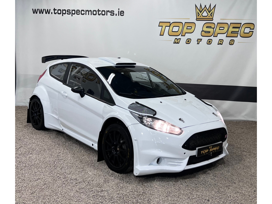 2015 Ford Fiesta 2015 Ford Fiesta r5  Ex works evo 2 rallycar
