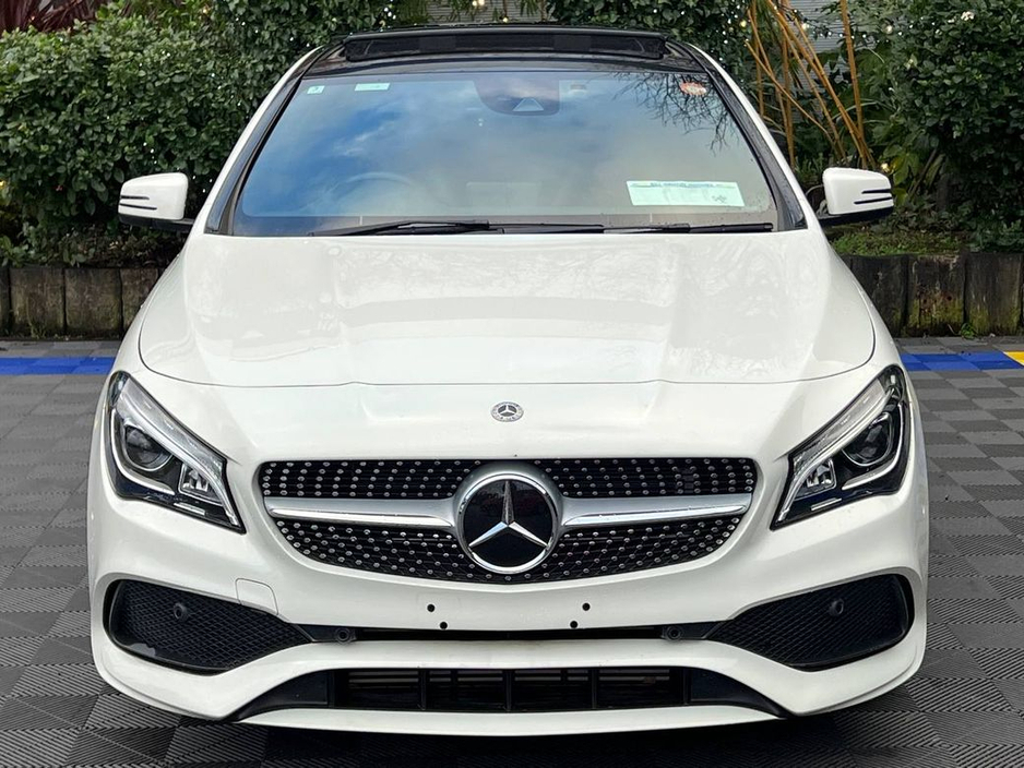 2018 Mercedes-Benz CLA Class AMG-LINE 1.6 AUTO // HIGH SPEC // OPENING PAN ROOF // AMG POWERED HEATED SEATS // 18" AMG ALLOYS €24,950