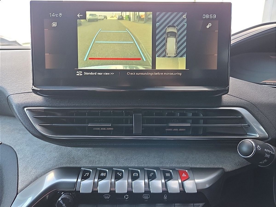 2024 Peugeot 5008 - image 12