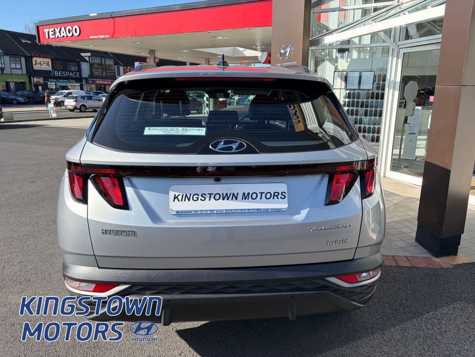 2022 Hyundai Tucson - image 4