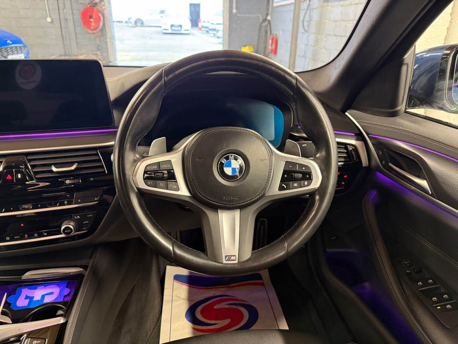 2022 BMW 5 Series - image 14